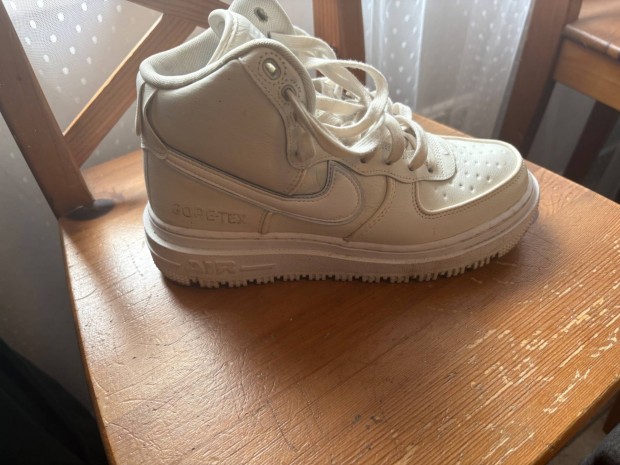 Elad Nike Gore-Tex cip!