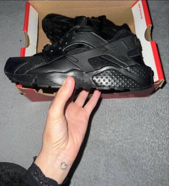 Elad Nike Huarache cip