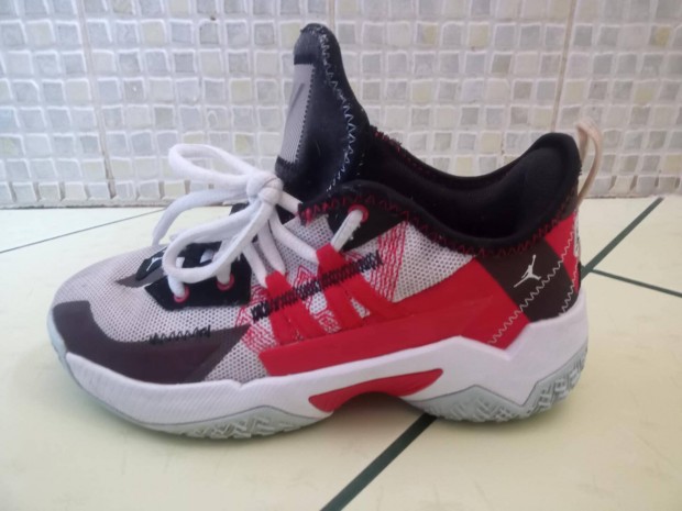 Eladó Nike Jordan