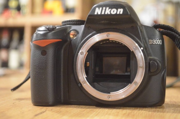 Elad Nikon D3000 digitlis fnykpezgp