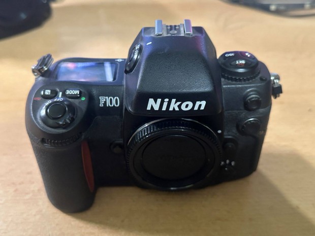 Elad Nikon F100