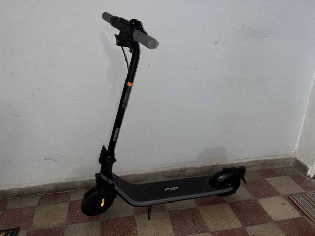 Eladó Ninebot kickscooter E2 roller