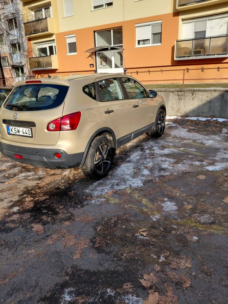 Elad� Nissan Qashqai Betgs�g Miatt