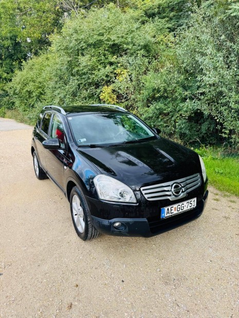 Elad Nissan Qashqai +2 7 szemlyes csaldi aut