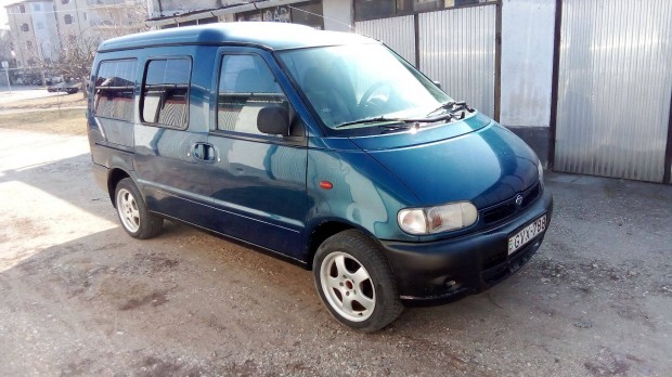 Elad Nissan vanette Cargo 2.3D