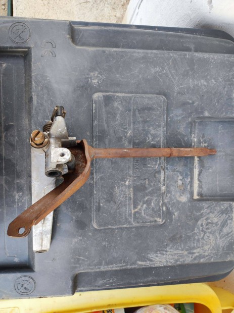 Elad Nissan vanette fels vlt kulissza