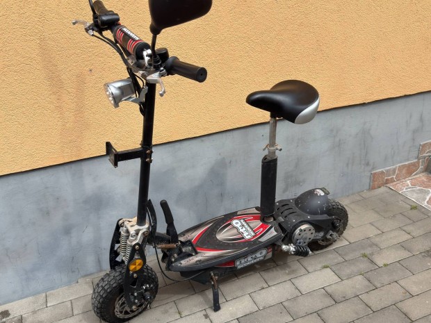 Eladó Nitro Scooter elektromos roller