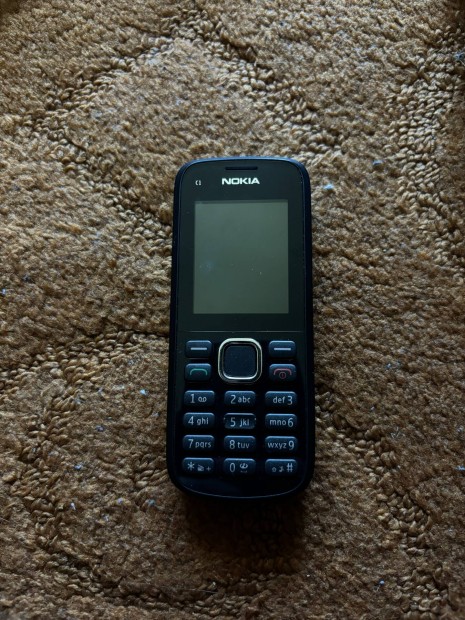 Elad Nokia C1-02 gombos telefon