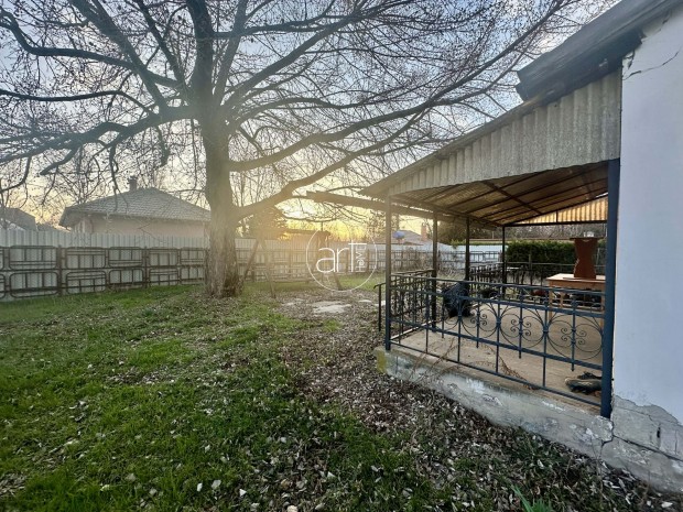 Elad� Nyaral�, Szeged 22.900.000 Ft