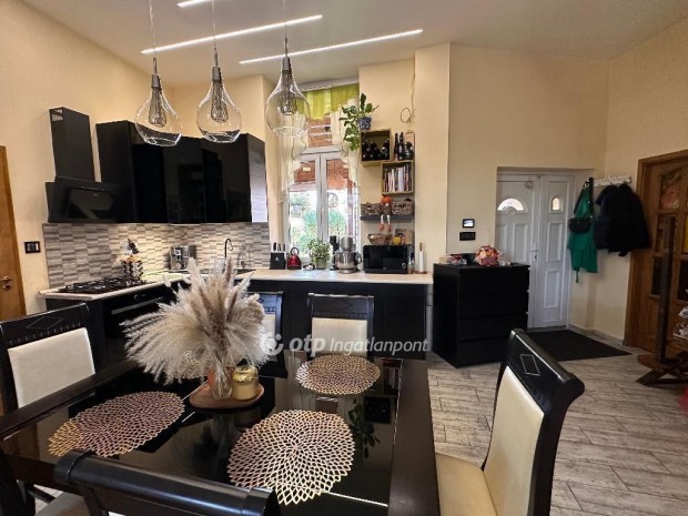 Elad� OKOS otthon  Dunaharasztiban