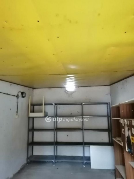 Elad� �n�ll� gar�zs, Salg�tarj�n