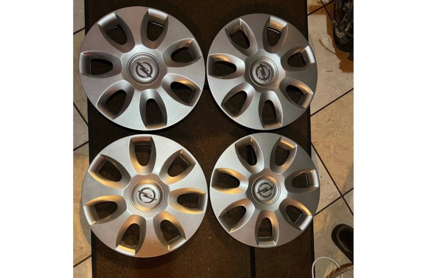 Elad Opel 15" dsztrcsa 15 coll mret gyri szett 4db