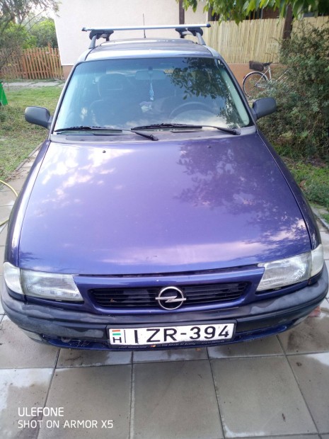 Elad Opel Astra F kombi 1.4 16v