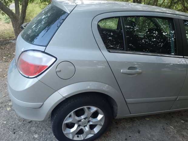 Elad Opel Astra H 