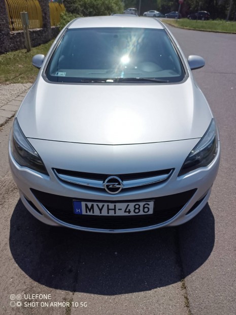 Elad Opel Astra J 1.6 Benzin.