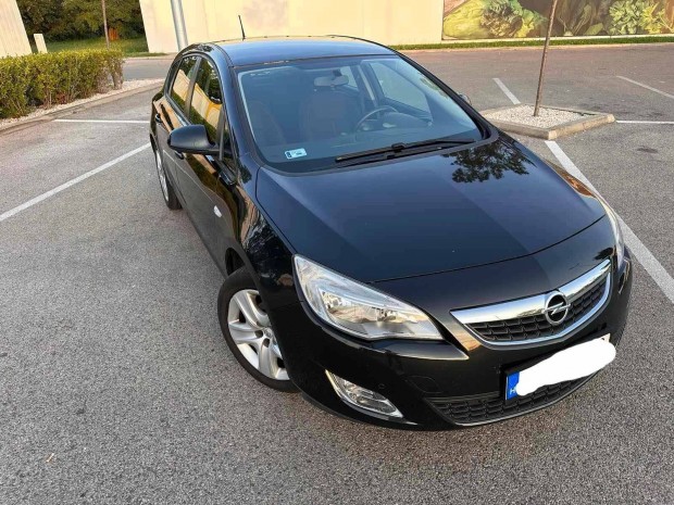 Elad Opel Astra J