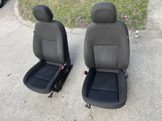 Elad� Opel Astra J els� �l�sek