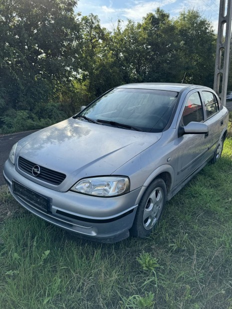 Elad Opel Astra okmnyok nlkl alkatrsznek 1.6 1.6V