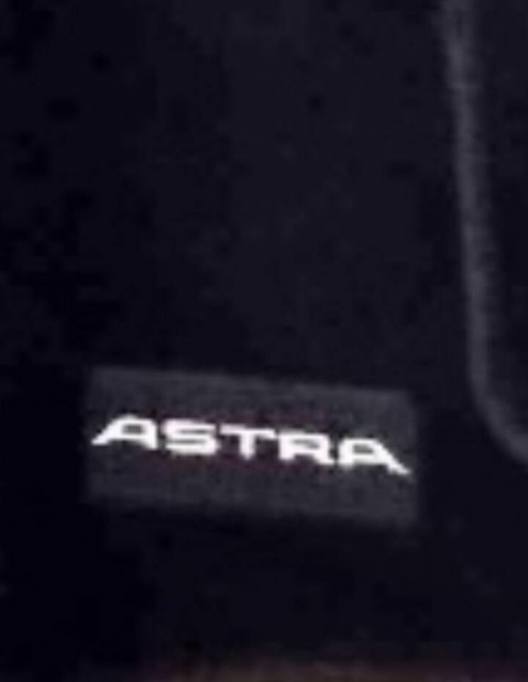 Eladó Opel Astra szőnyegszett foxpost szállítással