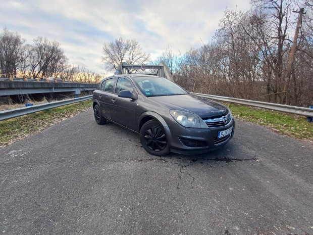 Elad� Opel H Astra 1.4 benzin