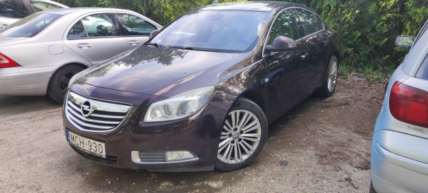 Eladó Opel Insignia 2,0 Cdti 131le. Szép kívül belül, belül