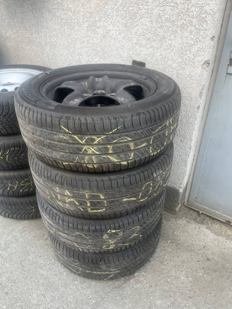 Elad� Opel Insignia felni ny�ri gumival 