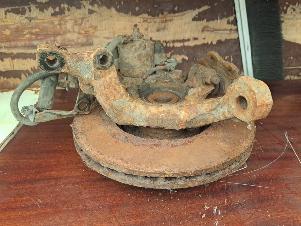 Elad� Opel Zafira A bal els� ker�kagy csonk�llv�nnyal csonk�llv�ny