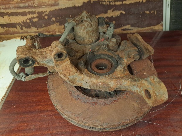 Eladó Opel Zafira A bal első kerékagy csonkállvánnyal csonkállvány