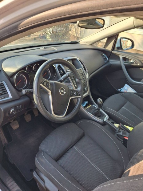 Elad� Opel astra