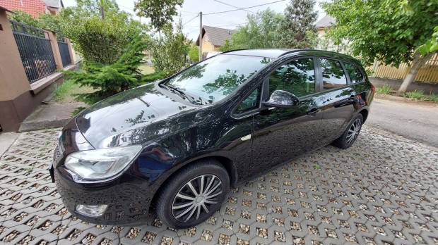 Elad Opel astra J 1.4T kombi