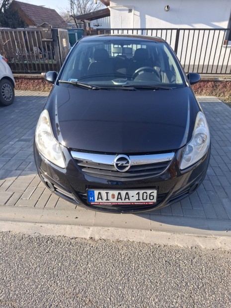 Elad Opel corsa D 1,2 benzin klms!