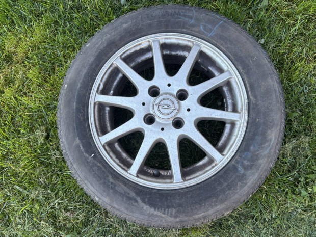 Eladó Opel gyári alufelni garnitúra nyári gumikkal