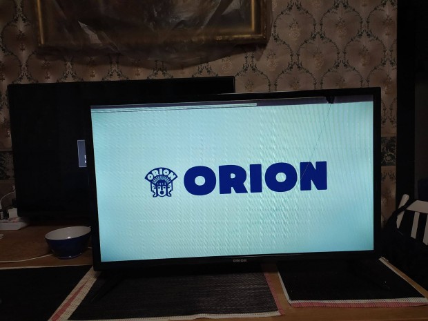 Eladó Orion 32OR17Rdl HD LED TV repedt kijelzős, alkatrésznek