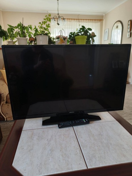 Eladó Orion 32 colos, 82 cmes LCD tv