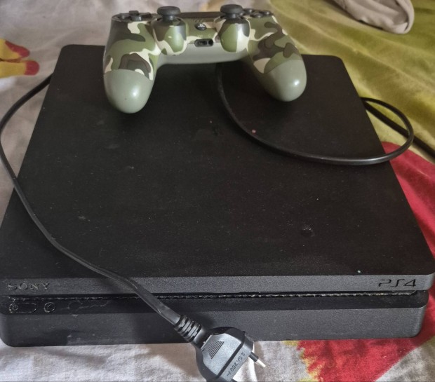 Elad PS4+konzol