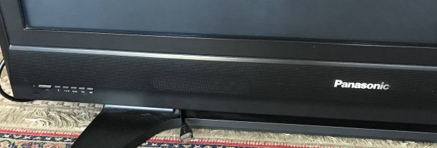 Elad Panasonic Viera plazma TV - 105 cm (42")