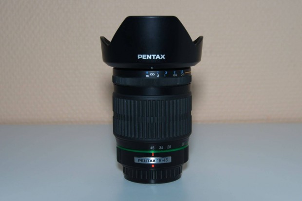 Elad Pentax 16-45 mm-es objektv