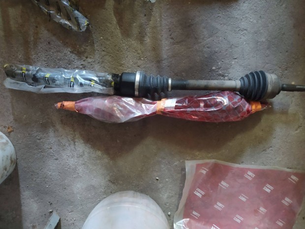 Eladó Peugeot 206 féltengelyek