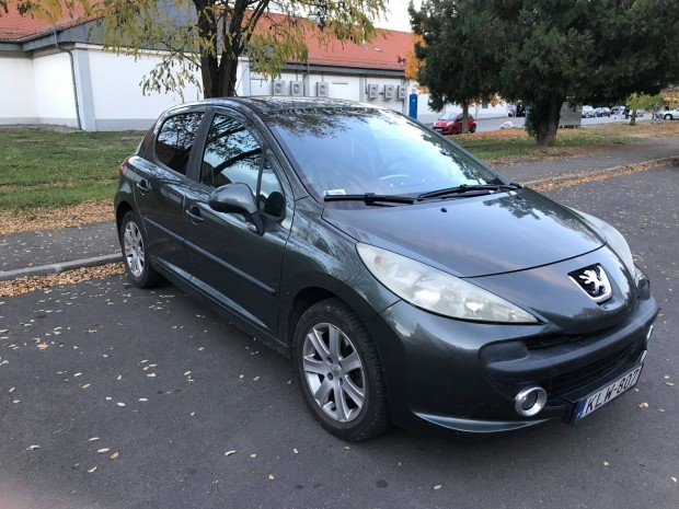 Elad� Peugeot 207