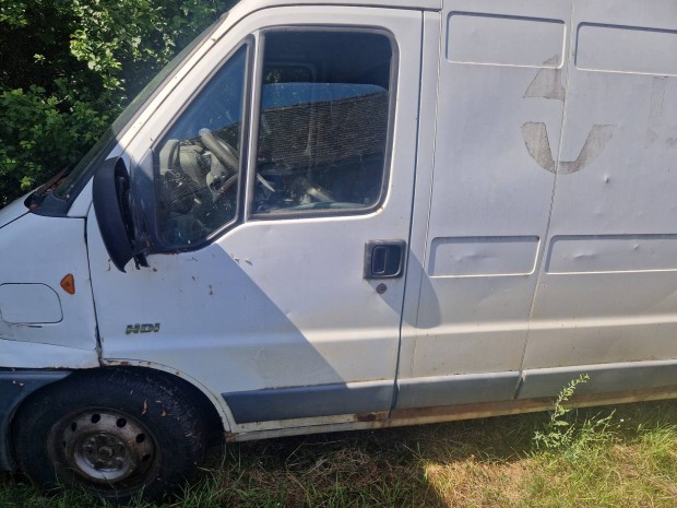 Elad Peugeot boxer!