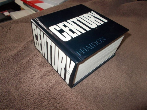 Elad Phaidon kiad "Century by Bruce Bernard