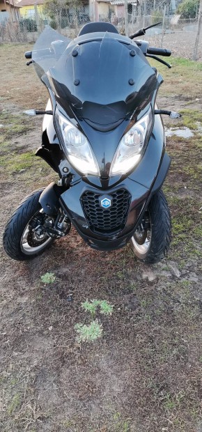 Elad Piaggio MP3 alkatrsznek. 