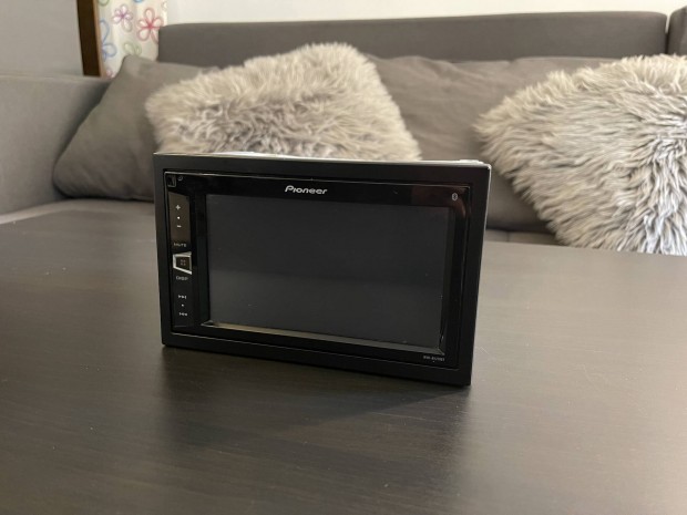 Eladó Pioneer MVH-AV270BT 2DIN fejegység beépítőkerettel
