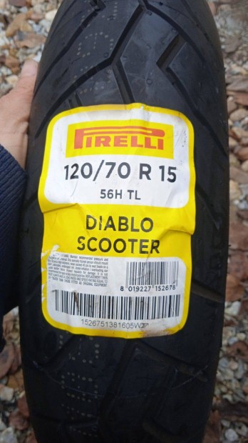 Elad Pirelli Diablo 120/70r15 motorgumi motor gumi robog
