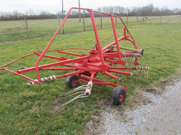 Elad� P�ttinger 33 U sodr�