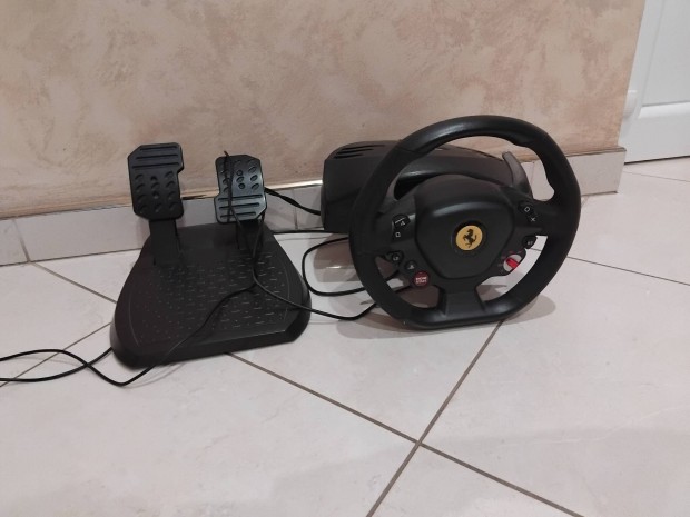 Eladó Ps4 kormány+ ajándék cd