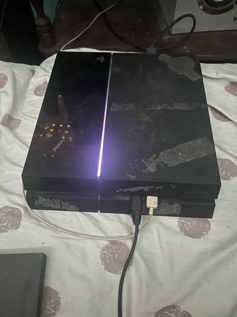 Eladó Ps4 néhány játékkal
