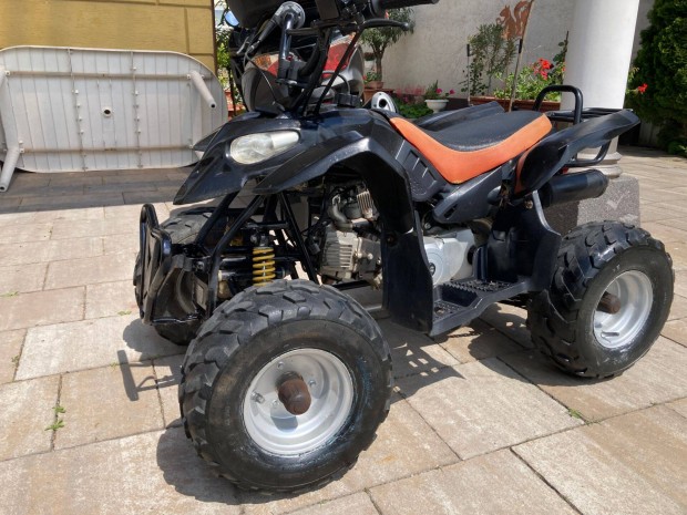 Elad� Quad 8-13 �ves gyereknek