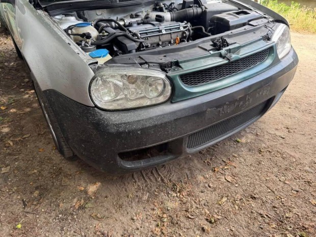 Elad R32 utngyrtott lks kpeken lthat, fnyezsmentes llapotba