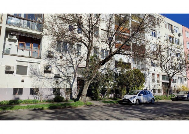 Eladó Raktár XIV. ker. Angol utca